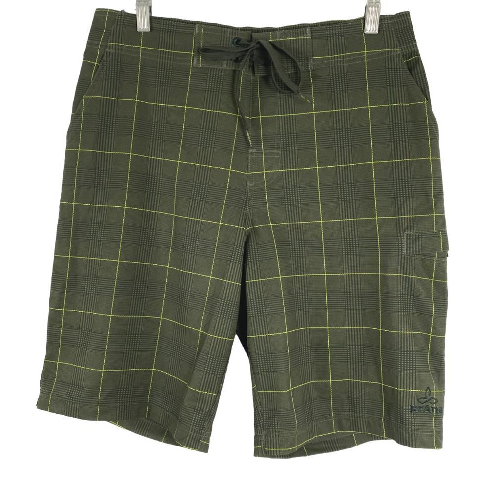 Prana Basalt Studio Board Shorts‎ Men's Size 32 Green Plaid Unlined SW-1660